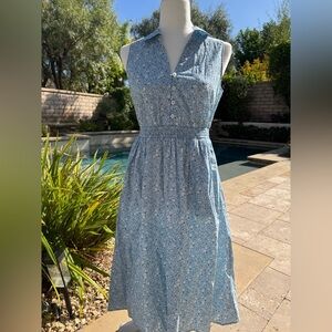 🌺J. Crew Blue Floral Midi Dress